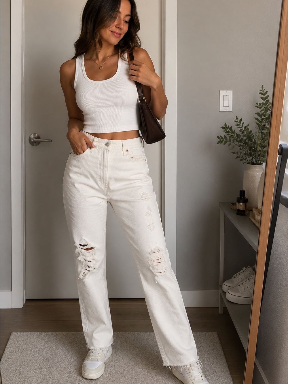 Levi's White Distressed Wedgie Straight-Leg Jeans size 28